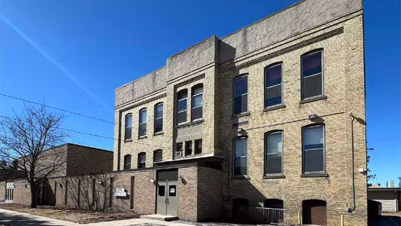 High-school-affiliated-with-Hillsdale-College-buys-Saukville-campus